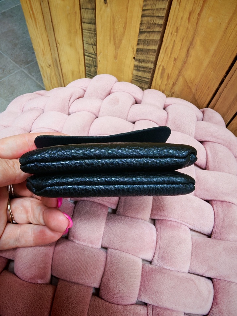 Pochette "Noisetier" 100% cuir Noir