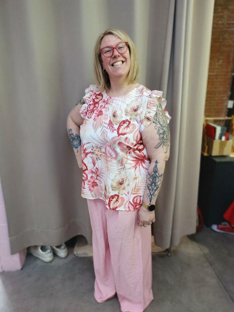 Pantalon "Assia" fluide uni avec ceinture rose pâle