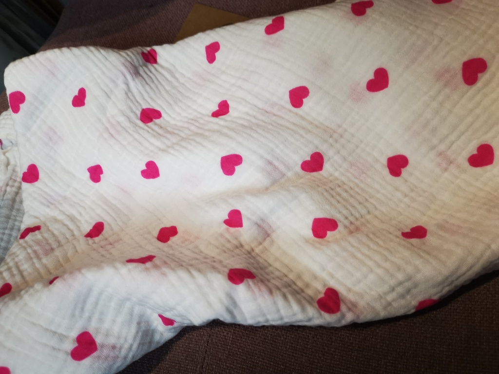 Foulard cœur en gaze de coton fuchsia