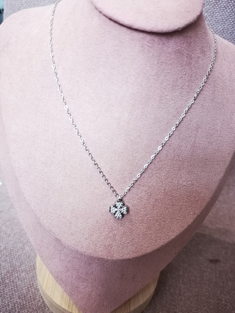 collier trèfle acier chirurgical