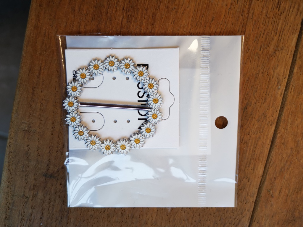Accessoire pour t-shirt ou foulard Marguerites argenté