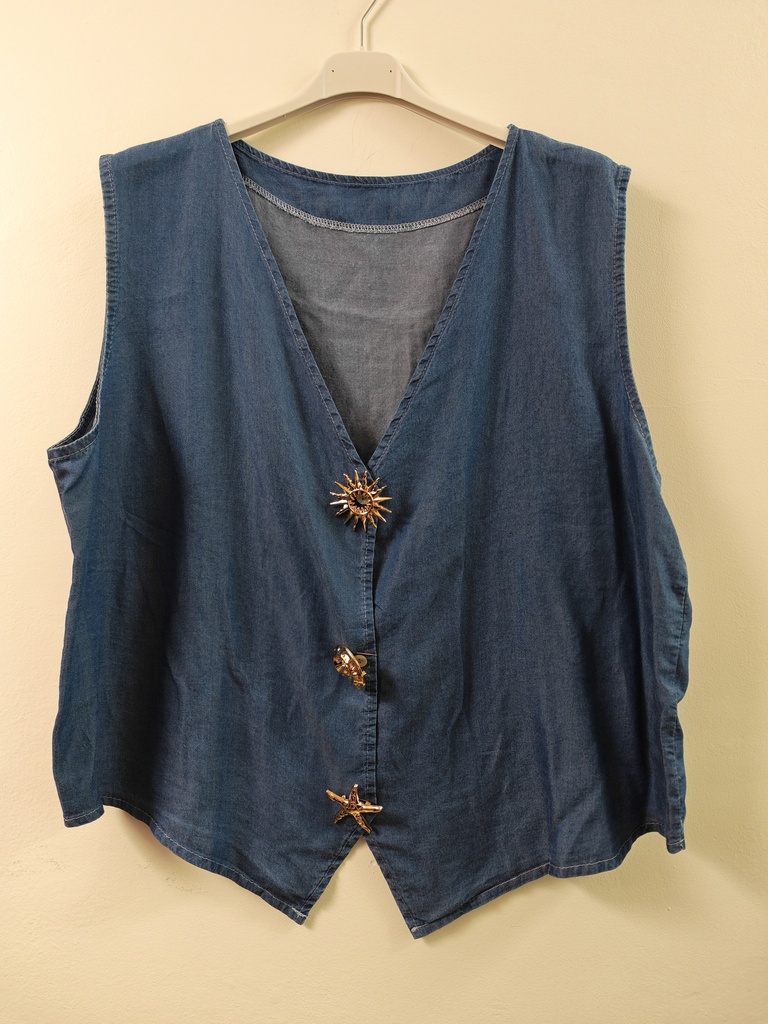 Boléro jeans clair 3 broches dorées