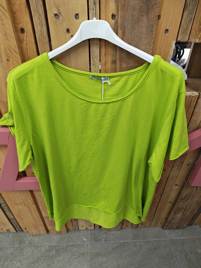 T-shirt col rond asym. "Lilwenn" vert anis