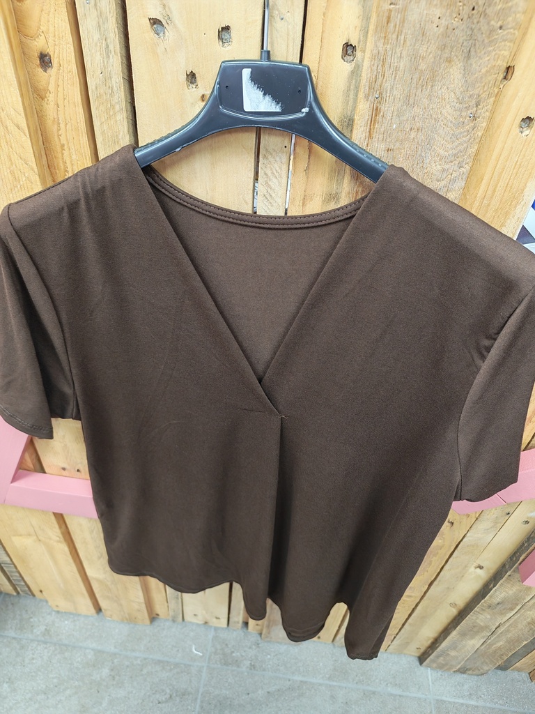 T-shirt col V "Danica" chocolat
