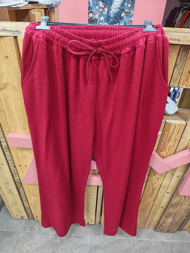 Pantalon jambes droite et larges avec poches bordeaux