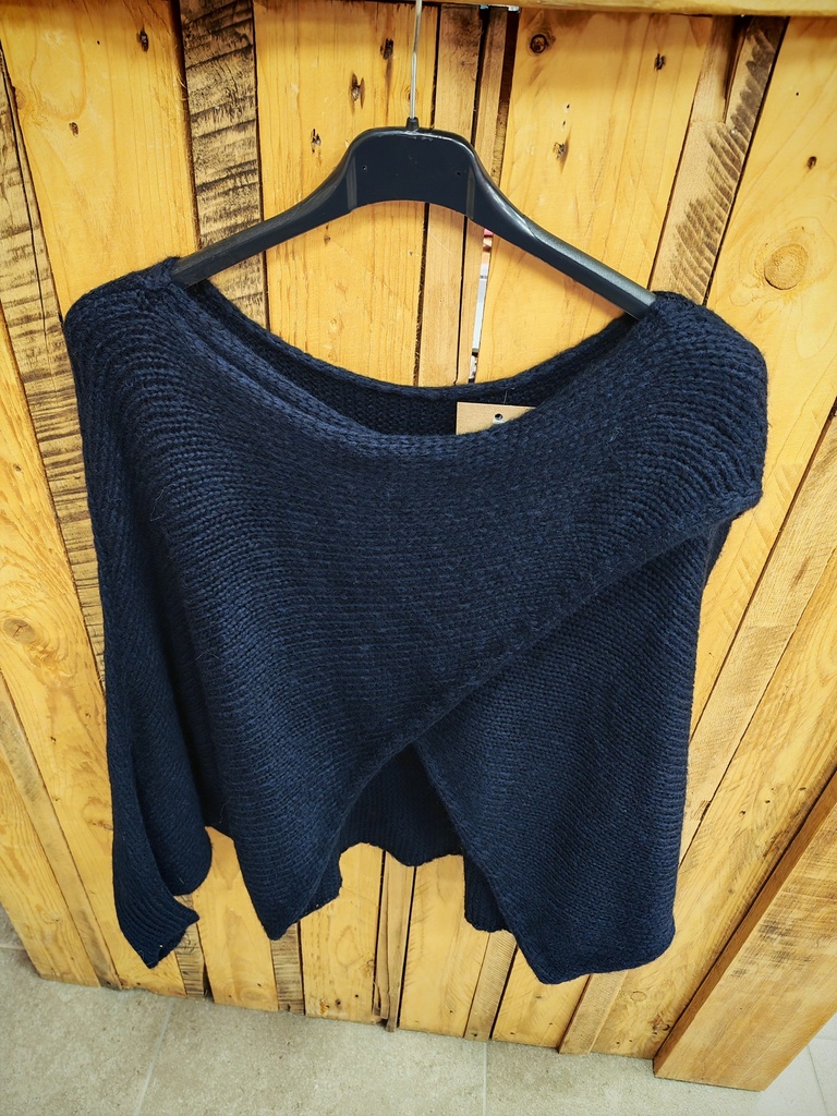 Pull cache-coeur bleu marine