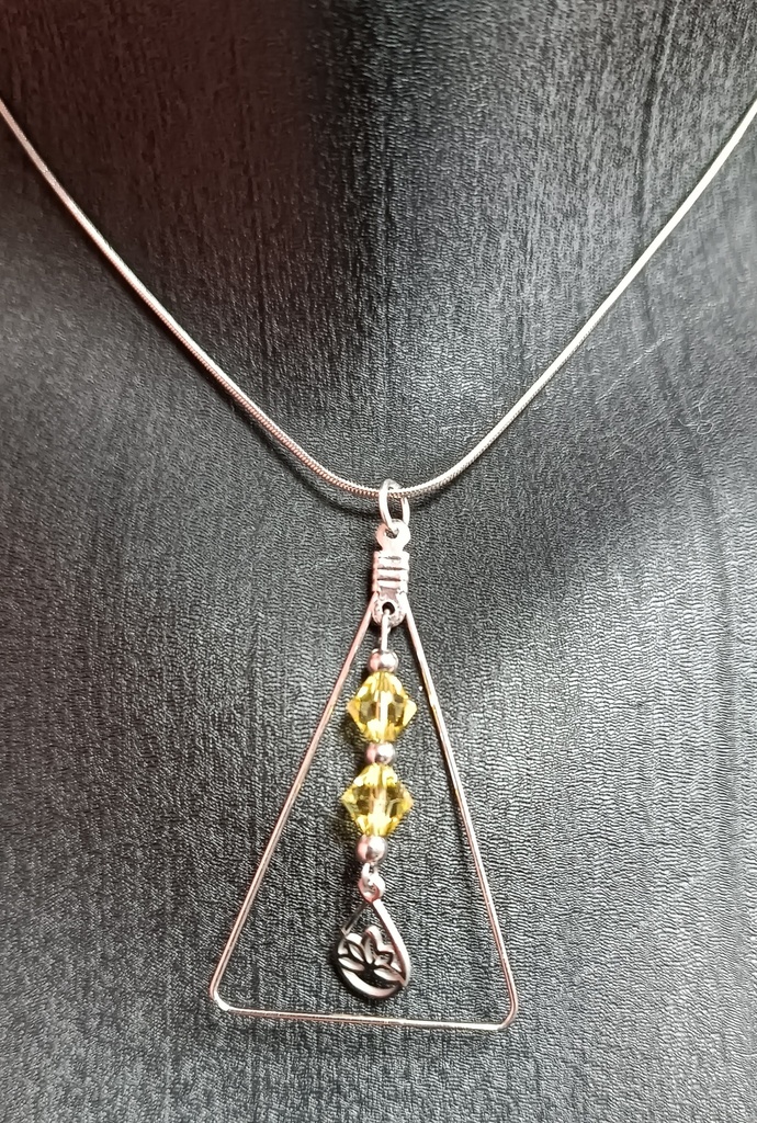 Collier argenté goute Lotus toupies Dark Jonquil