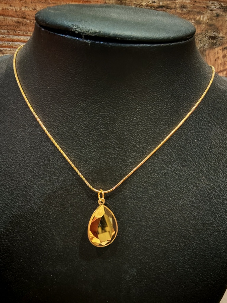 Collier doré cabochon Augrum