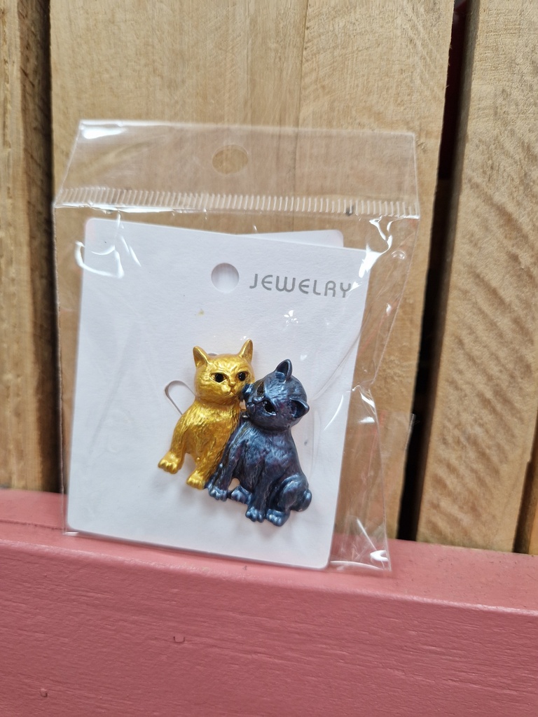 Broche aimantée avec 2 chats 