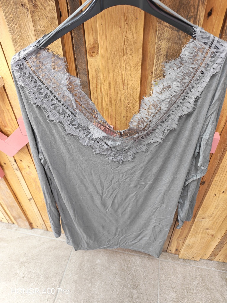 Top dentelle "Zemia" Gris