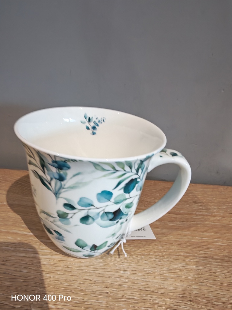 Tasse plantes vertes 
