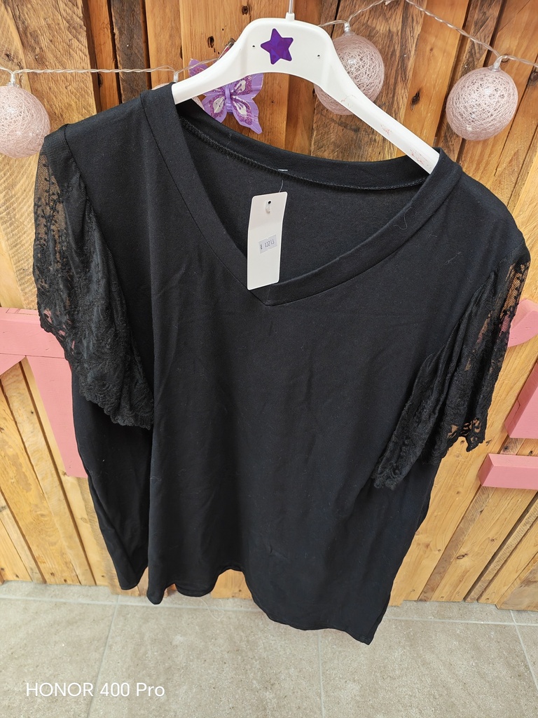 T-shirt Liana manches dentelle noir