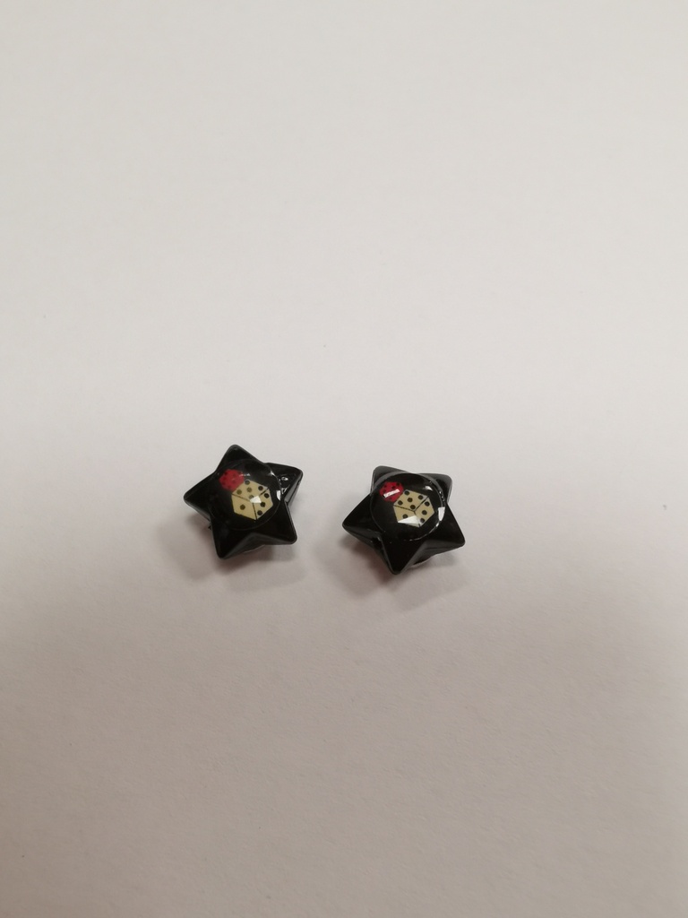 Boucles d'oreilles aimantées "2 Dés" UNITAIRE