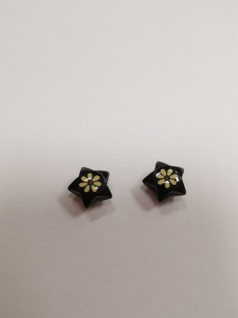 Boucles d'oreilles aimantées "Marguerite" UNITAIRE