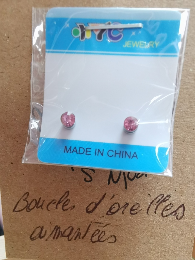 Boucles d'oreilles aimantées strass 4mm rose pâle
