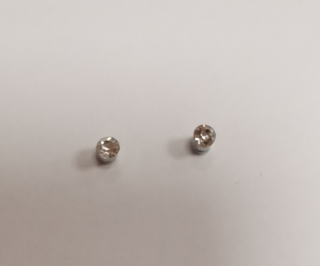 Boucles d'oreilles aimantées strass 6mm blanc