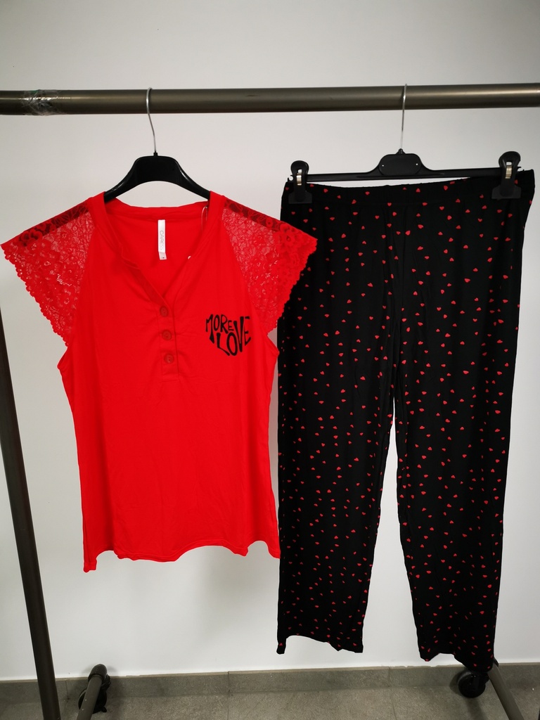 Pyjama "More Love" Rouge avec pantalon + t-shirt