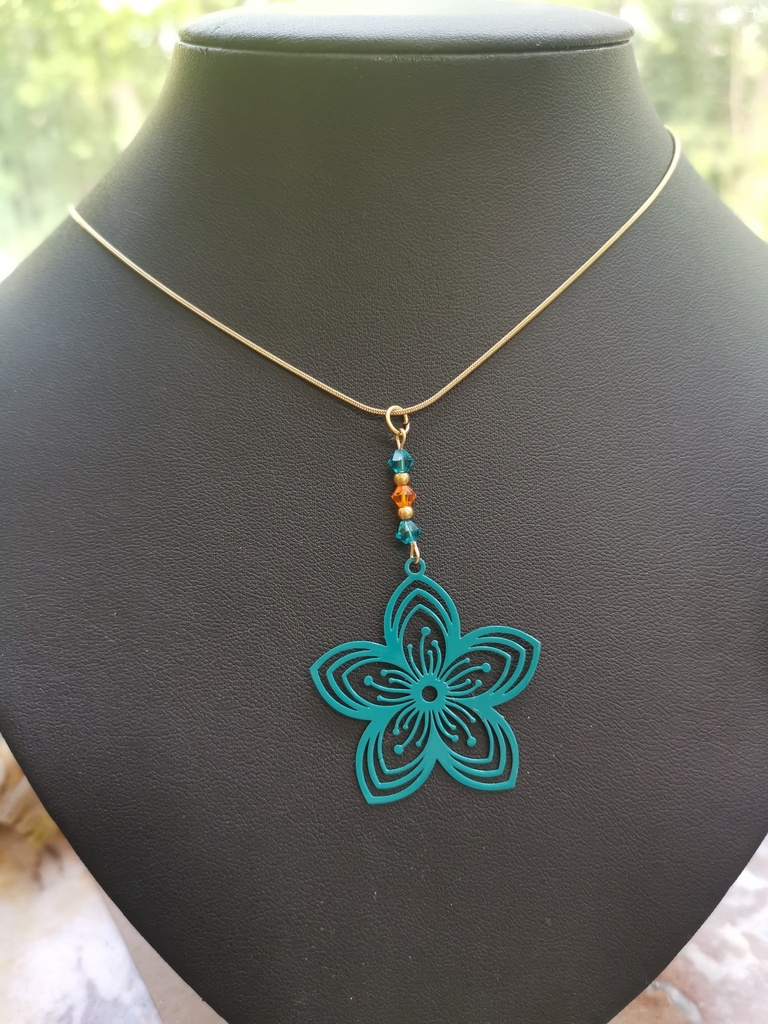 Collier fleur turquoise et toupies BlueZircon & Orange fluo