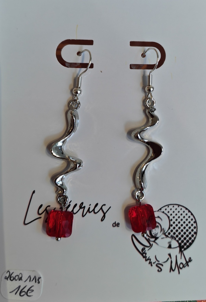 Boucles d'oreilles argentées serpentins perles carrées Siam
