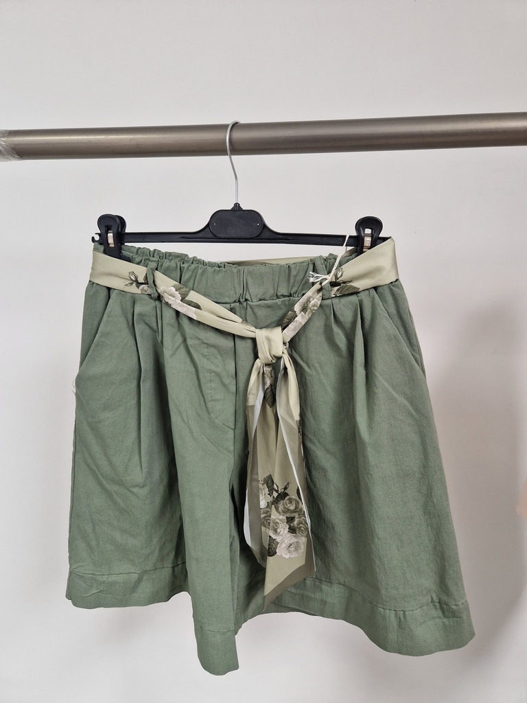 Short unis kaki