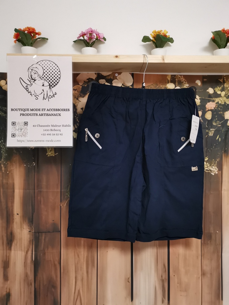 Short long taille 4 marine