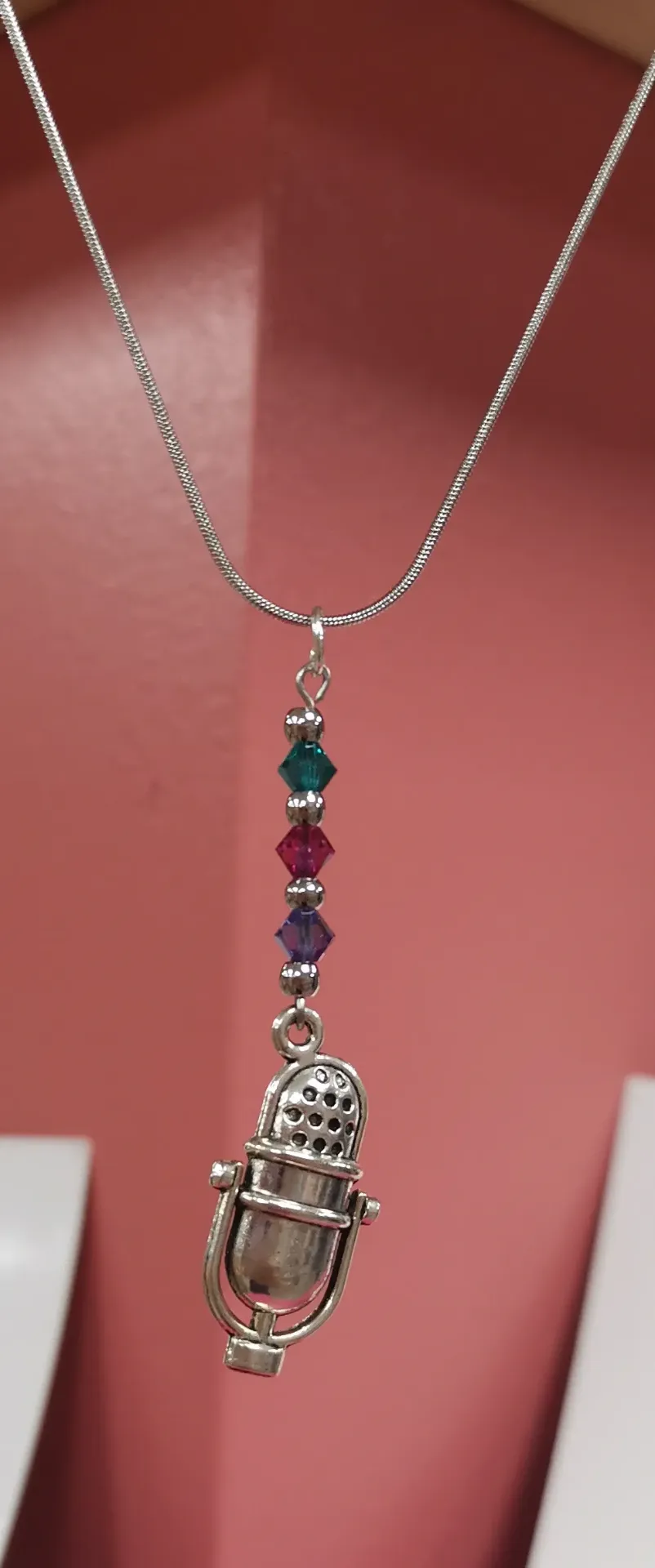 Collier argenté Micros toupies Iris, fuchsia & Blue Zircon