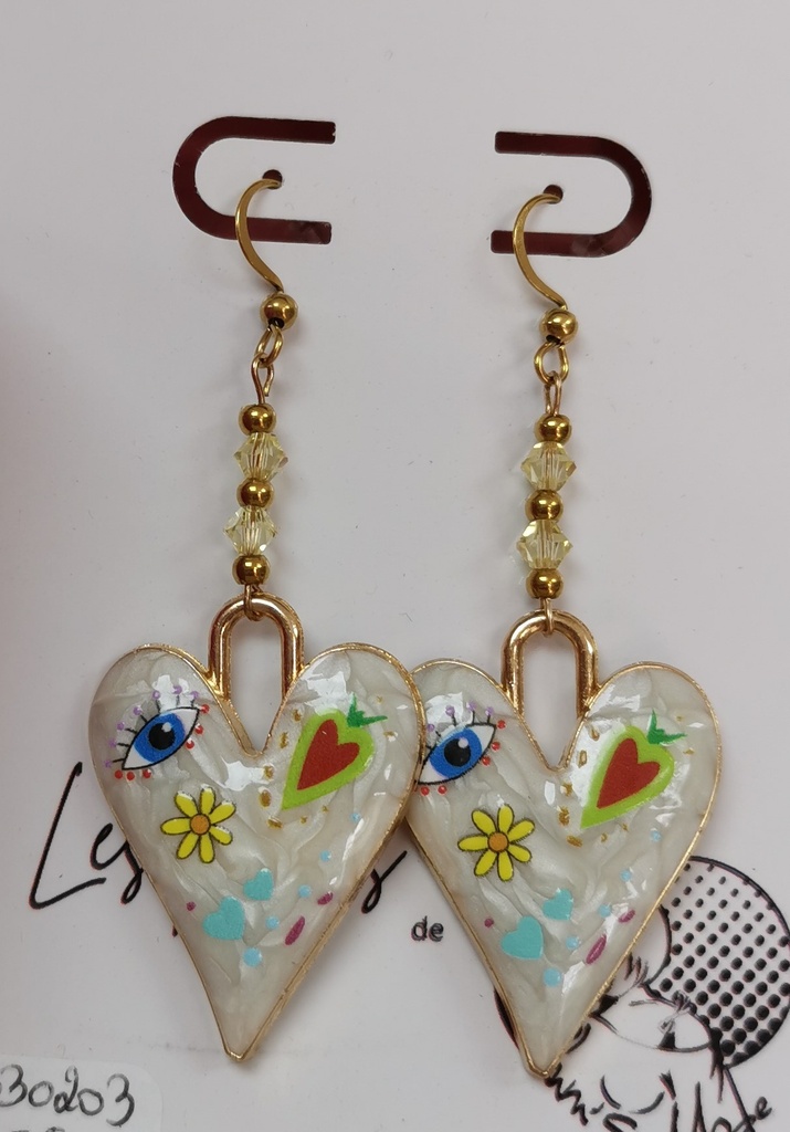 Boucles d'oreilles dorées cœurs nacrés toupies Light Topaz