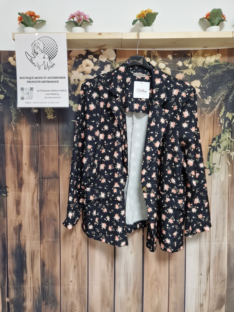 Blazer fond noir fleurs rose/kaki (TU 48 à 52)