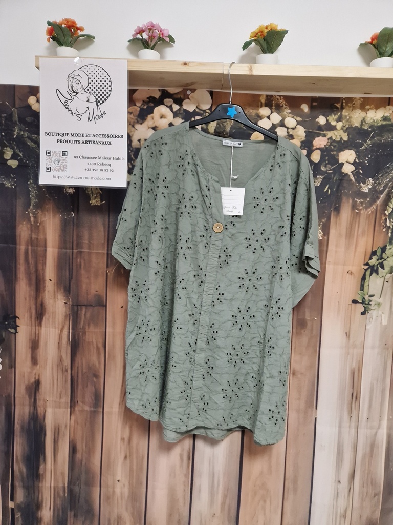 Blouse "Mirlande" broderie anglaise kaki (TU 46 à 54)