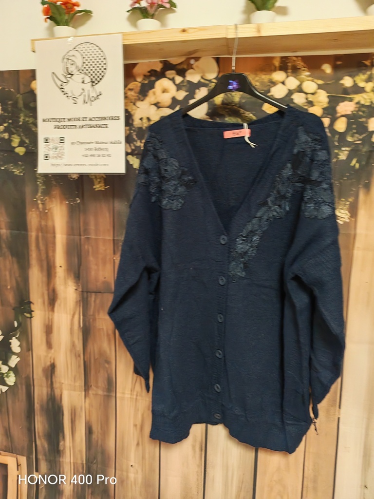Gilet dentelle fleurie marine (TU 46-52) 