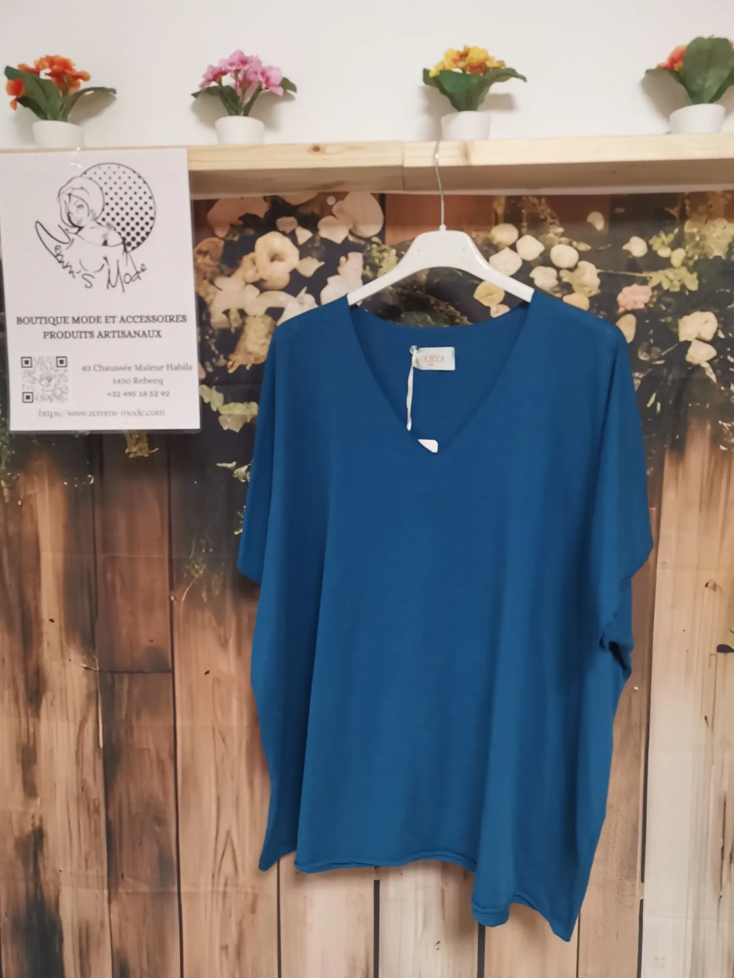 T-shirt "Ann-cha" col V bleu canard (TU 38 à 50)  
