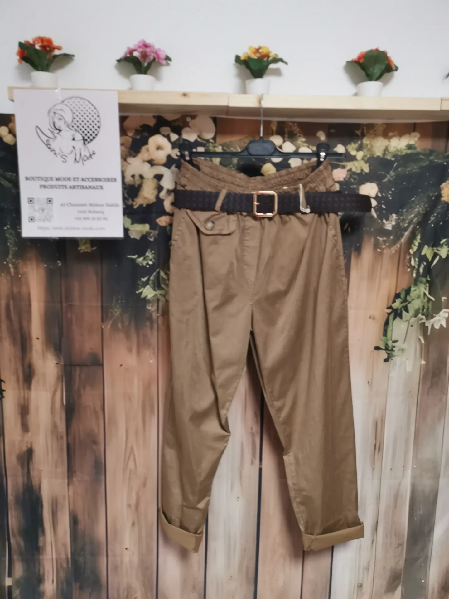 Pantalon "Tressia" camel (TU 38 à 46)