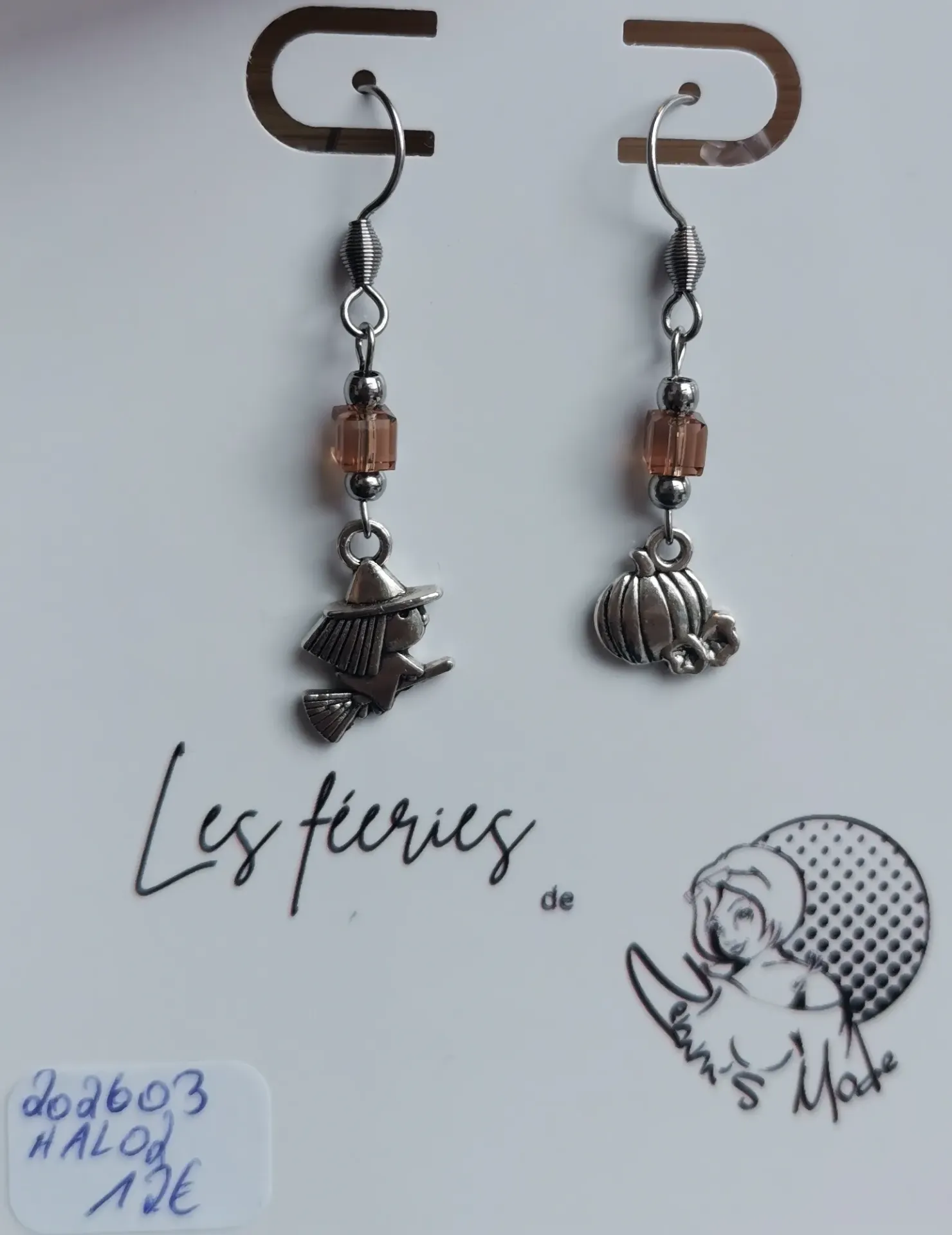 Boucles d'oreilles argentées Citrouille/Sorcière balai cubes Light Smocked Topaz