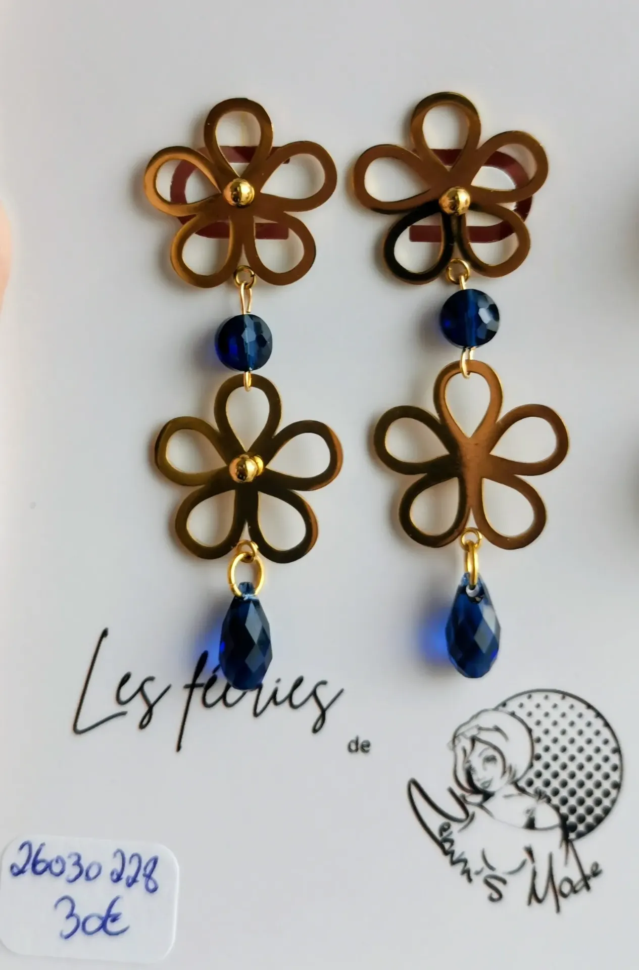 Boucles d'oreilles dorées fleurs perles et gouttes Dark Sapphire