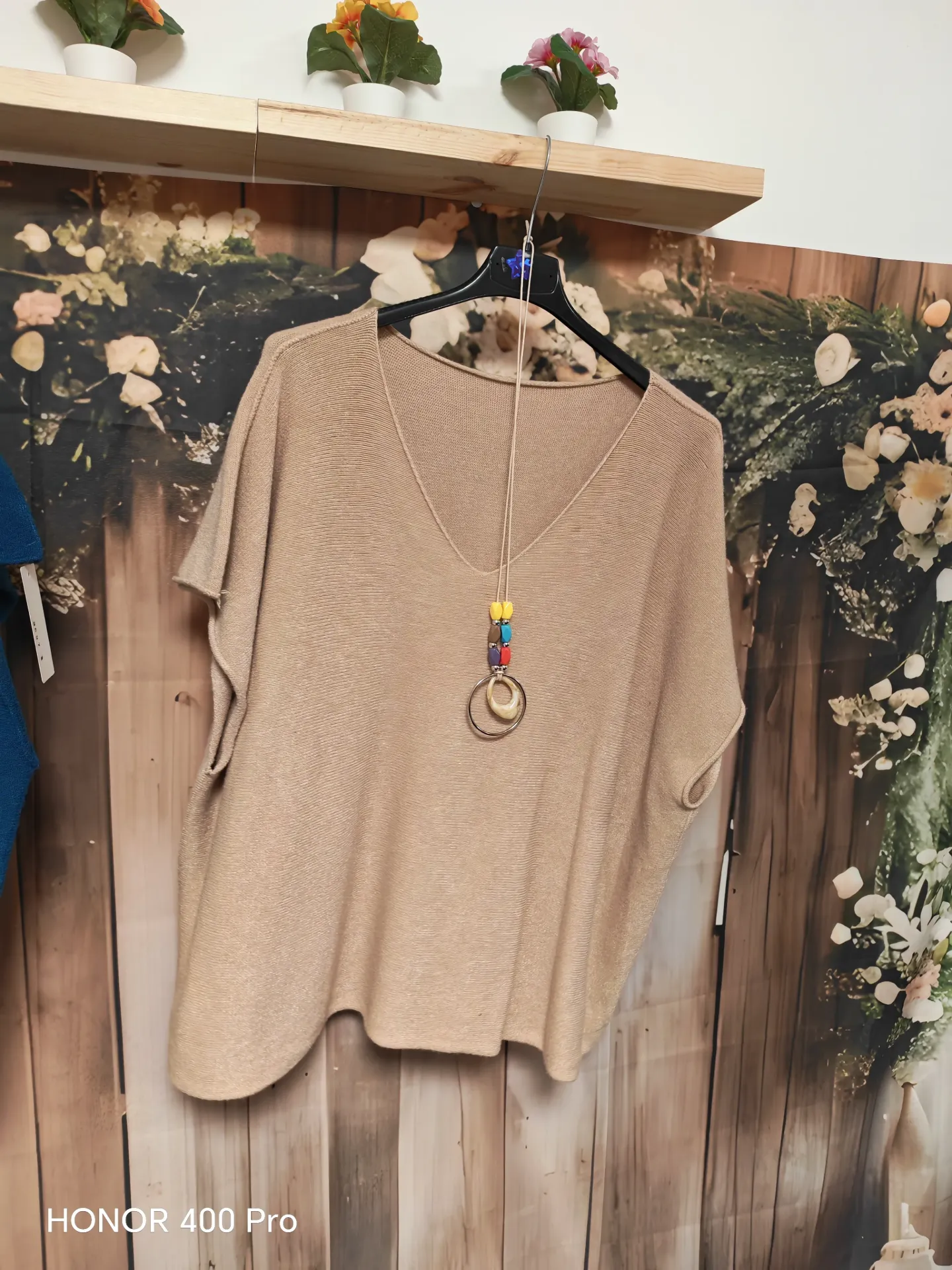 Pull Meridia camel sans manches et sans couture(42-52)