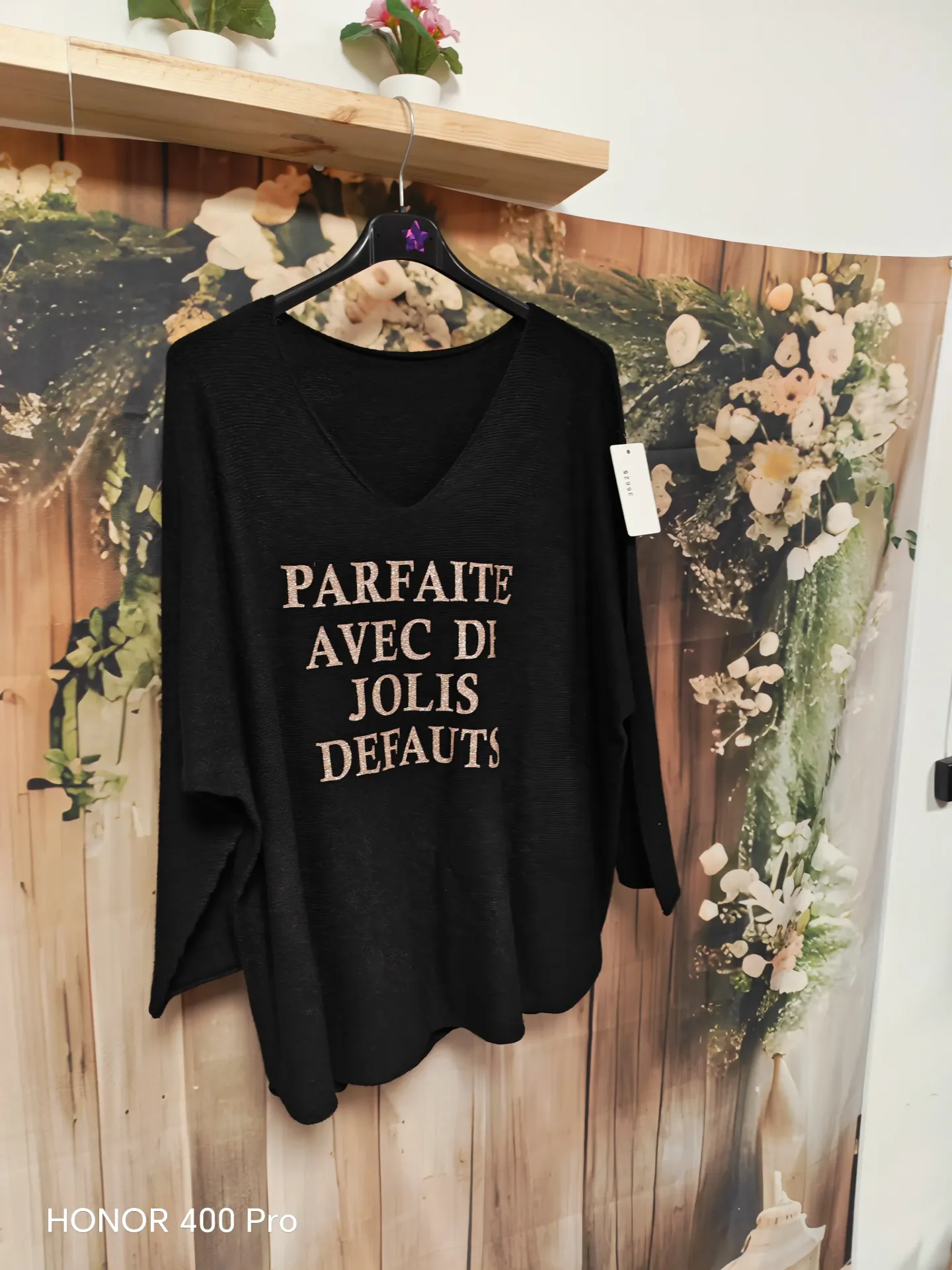 Pull col V "Parfaite avec de jolis défauts" sans couture Noir