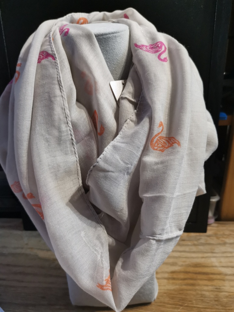  foulard flamant rose tour de cou
