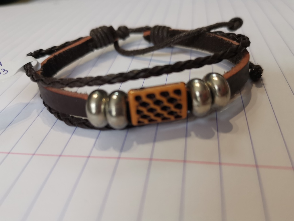 bracelet cuir +perles argentées