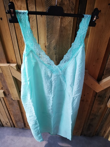 Top uni dentelle "LICHETTE" vert eau Taille 2