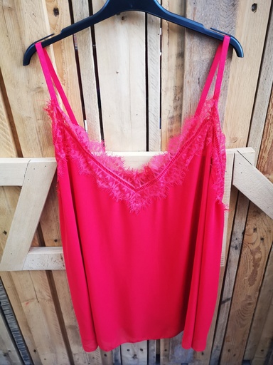 Top fines bretelles ajustables rouge