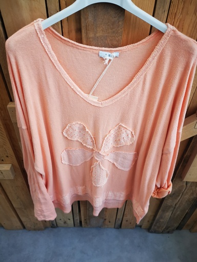 Pull léger avec fleur en strass "Kaly" abricot 