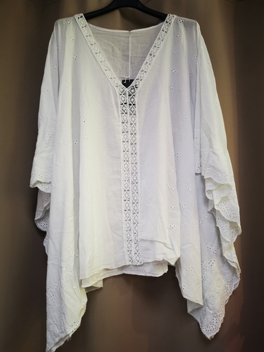 Blouse poncho "Dorine" avec broderie anglaise blanc
