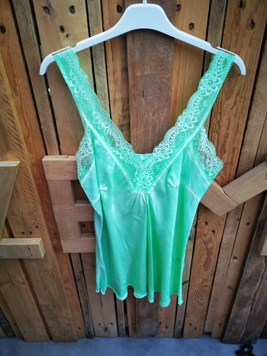 Top dentelle vert PT