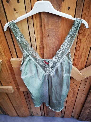Top dentelle bleu PT