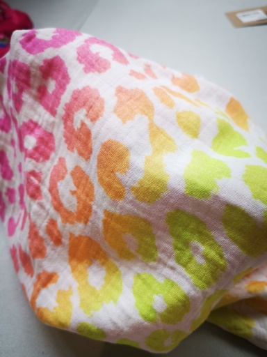 Foulard en gaze de coton fluo "Nala" rose et jaune