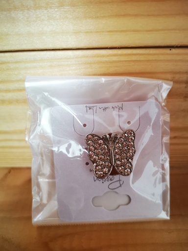 Broche aimantée ronde argentée Papillon strass