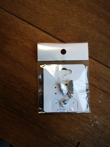 Broche aimantée Papillon nacré blanc