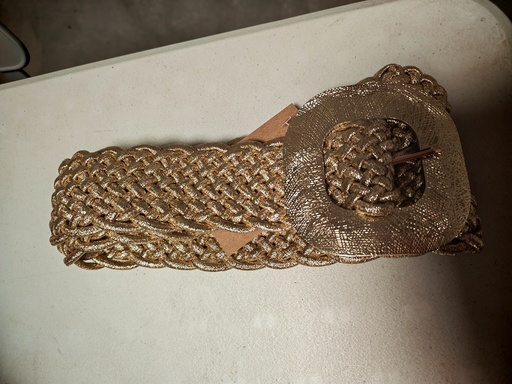 Ceinture dorée elastique