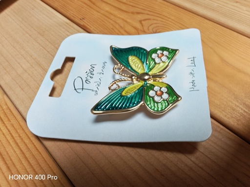 Broche aimantée papillon fleur vert 