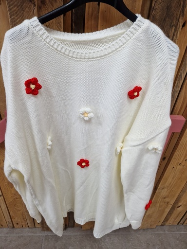 Pull fleurs en crochet rouge